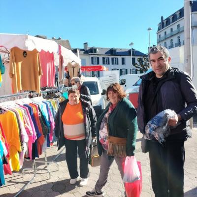 Au marche a Bagnere fev 22
