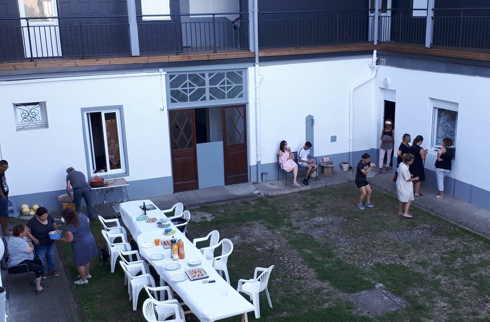 D abord l aperitif