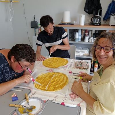 Atelier cuisine roules saucisse 11 juillet 2 